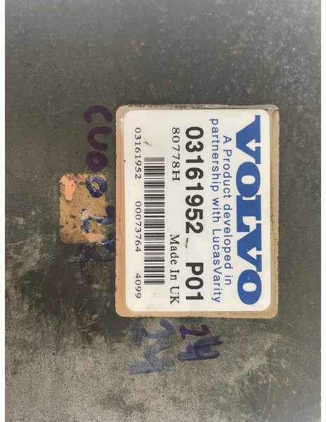 Volvo ECM - Блок управления: фото 3 Volvo ECM - Блок управления: фото 3