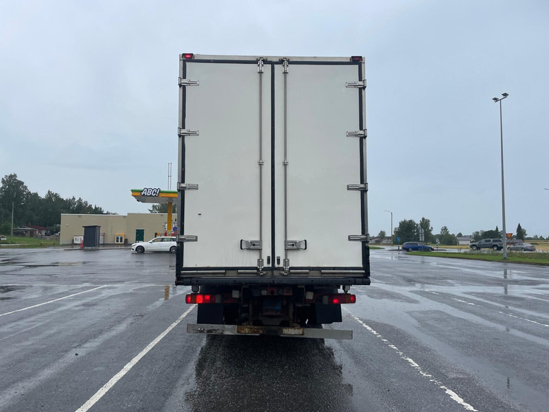 Volvo FH12 500 - Грузовик с закрытым кузовом: фото 4 Volvo FH12 500 - Грузовик с закрытым кузовом: фото 4