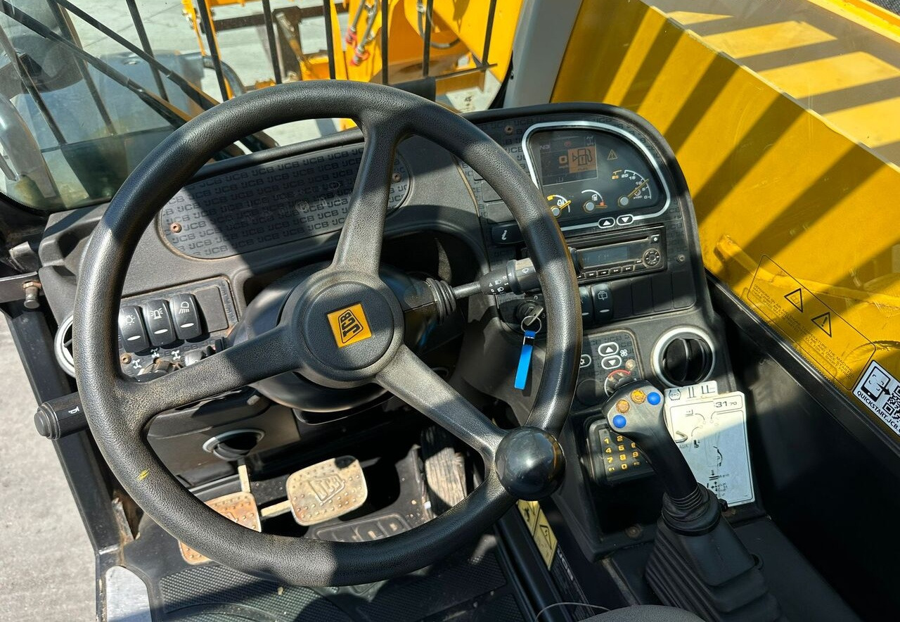 Телескопический погрузчик JCB 531-70: фото 6