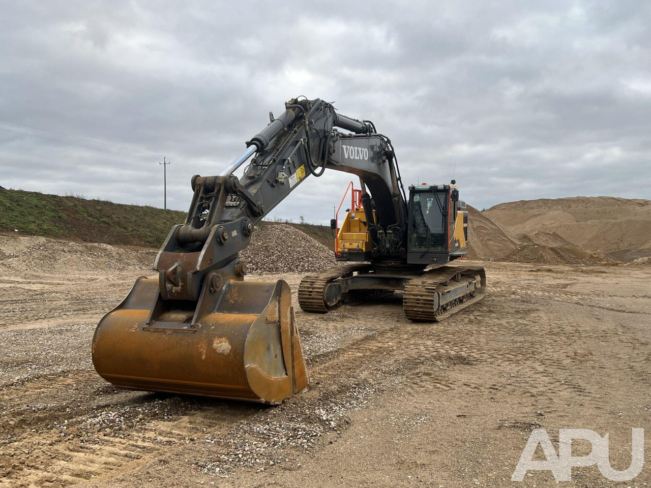 Volvo EC380El - Гусеничный экскаватор: фото 1 Volvo EC380El - Гусеничный экскаватор: фото 1