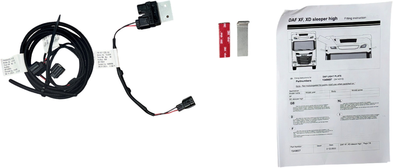 DAF XF XD XG VERLICHTINGSSCHERM RUIMTE (SH) LED PLAAT DAK 1549607 - Свет/ Освещение для Грузовиков: фото 3 DAF XF XD XG VERLICHTINGSSCHERM RUIMTE (SH) LED PLAAT DAK 1549607 - Свет/ Освещение для Грузовиков: фото 3
