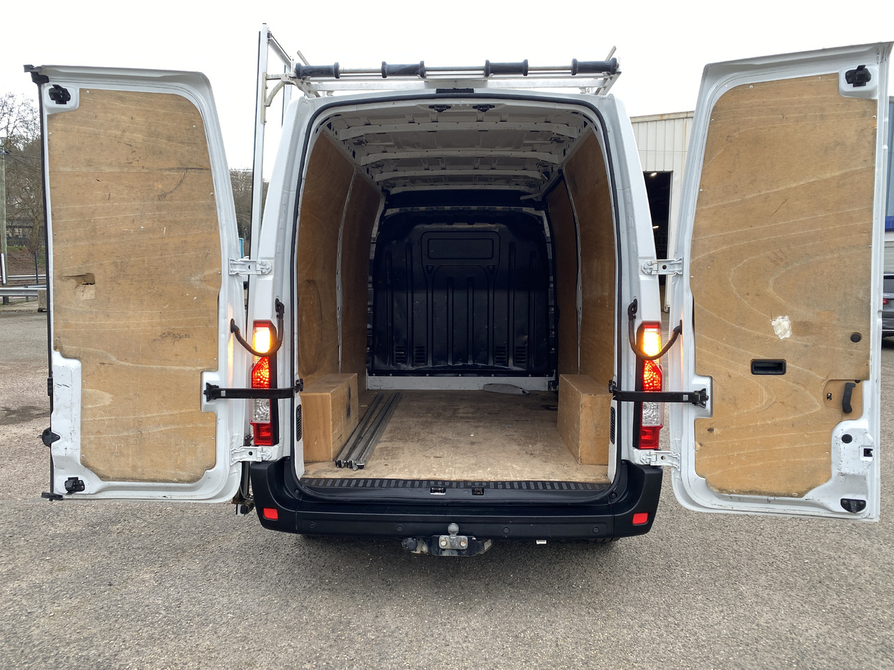 RENAULT MASTER - Цельнометаллический фургон: фото 2 RENAULT MASTER - Цельнометаллический фургон: фото 2