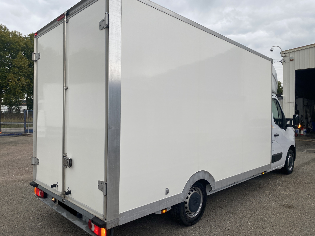 RENAULT master caisse - Цельнометаллический фургон: фото 5 RENAULT master caisse - Цельнометаллический фургон: фото 5