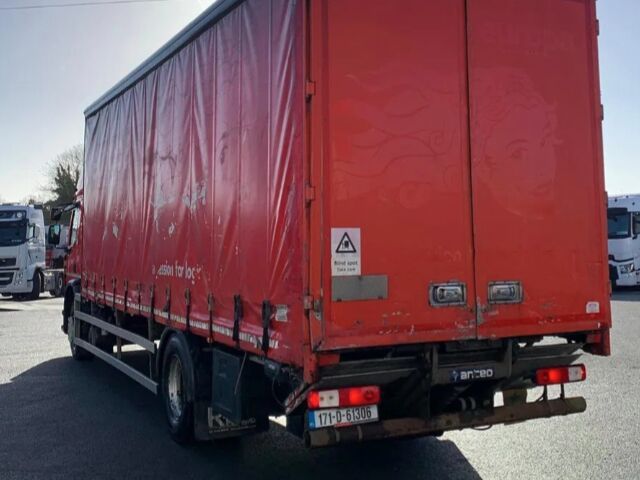Renault D 18 Wide R 250 - Тентованный грузовик: фото 3 Renault D 18 Wide R 250 - Тентованный грузовик: фото 3