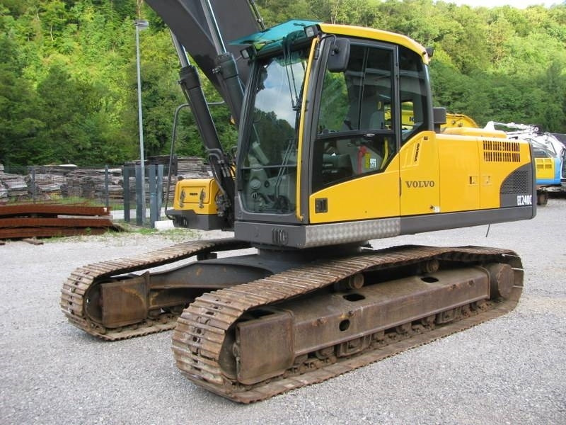 Volvo EC240C LN 3 žlici Odlično stanje - Гусеничный экскаватор: фото 2 Volvo EC240C LN 3 žlici Odlično stanje - Гусеничный экскаватор: фото 2