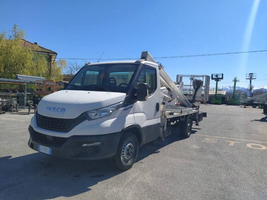 Multitel HX200 - Грузовик с подъемником: фото 2 Multitel HX200 - Грузовик с подъемником: фото 2