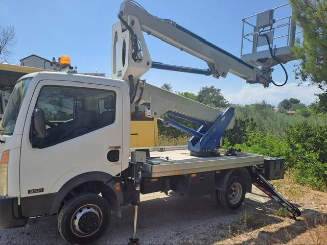 Multitel MX 200 - Грузовик с подъемником: фото 1 Multitel MX 200 - Грузовик с подъемником: фото 1