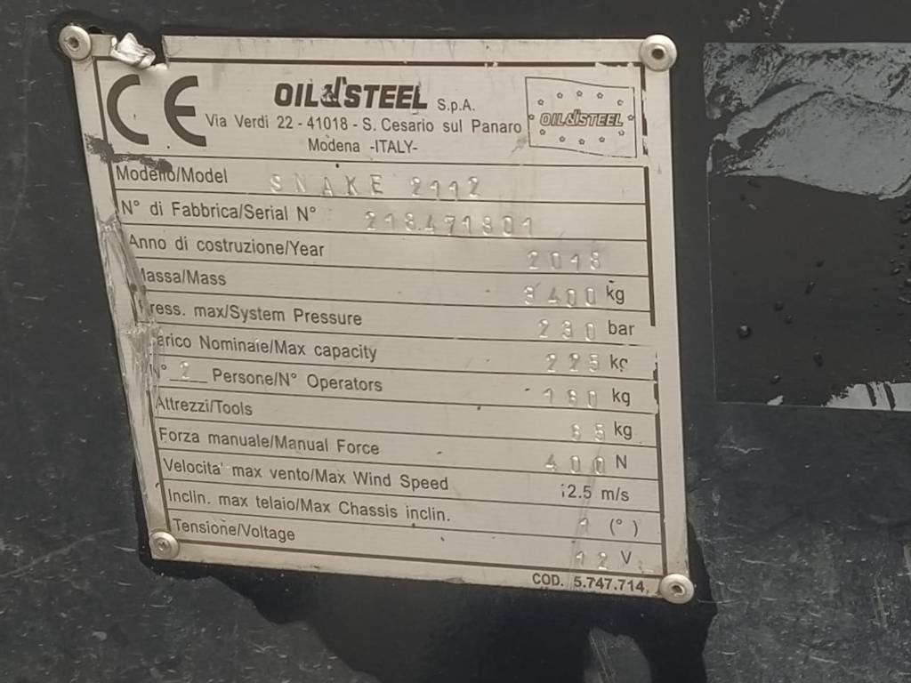 Oil & Steel 2112 - Грузовик с подъемником: фото 4 Oil & Steel 2112 - Грузовик с подъемником: фото 4