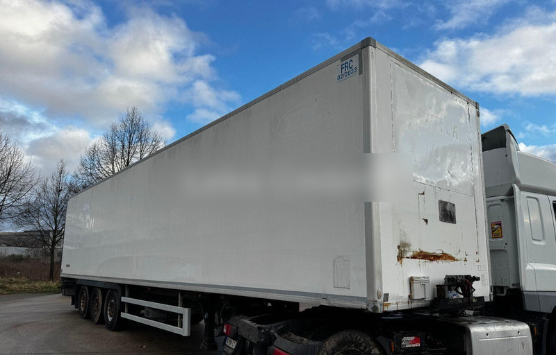 Fruehauf FST 4 FC - Полуприцеп-фургон: фото 1 Fruehauf FST 4 FC - Полуприцеп-фургон: фото 1