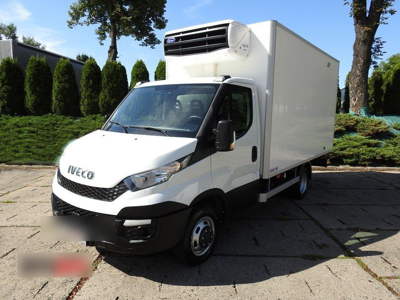 Iveco DAILY 35C15 KONTENER CHŁODNIA -12*C ZASILANIE 230V BLIŹNIACZE KO - Малотоннажный рефрижератор: фото 1 Iveco DAILY 35C15 KONTENER CHŁODNIA -12*C ZASILANIE 230V BLIŹNIACZE KO - Малотоннажный рефрижератор: фото 1