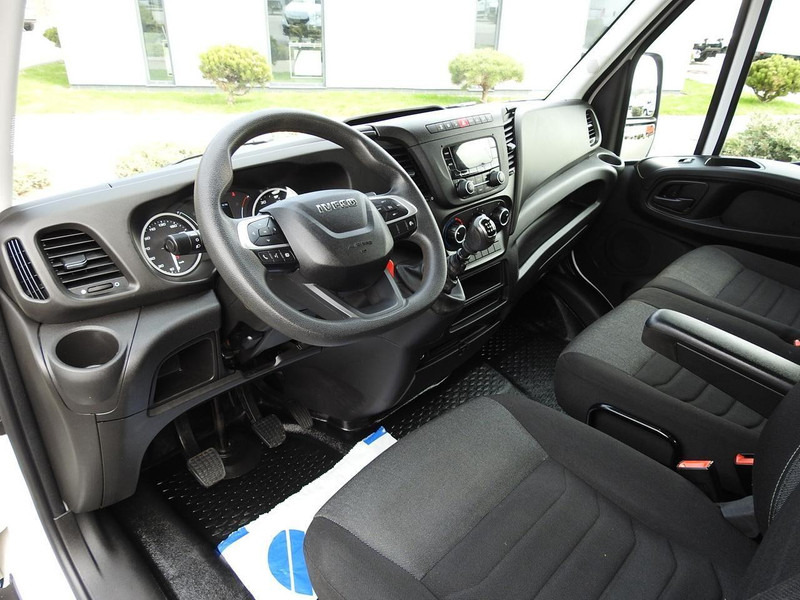 Iveco DAILY 35S14 WYWROTKA PODWÓJNA KABINA DOKA 7 MIEJSC TEMPOMAT KLIM - Малотоннажный самосвал: фото 2 Iveco DAILY 35S14 WYWROTKA PODWÓJNA KABINA DOKA 7 MIEJSC TEMPOMAT KLIM - Малотоннажный самосвал: фото 2