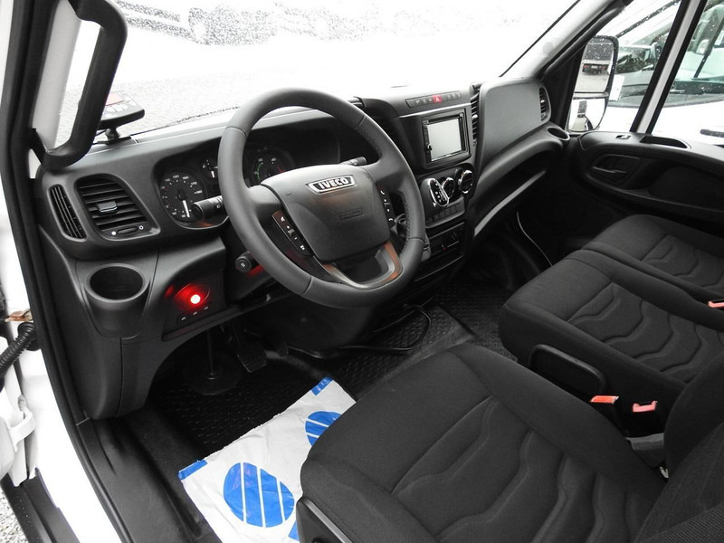 Iveco DAILY 70C17 CHŁODNIA 0*C WINDA 9 PALET ZASILANIE 230V TEMPOMAT K - Малотоннажный рефрижератор: фото 2 Iveco DAILY 70C17 CHŁODNIA 0*C WINDA 9 PALET ZASILANIE 230V TEMPOMAT K - Малотоннажный рефрижератор: фото 2