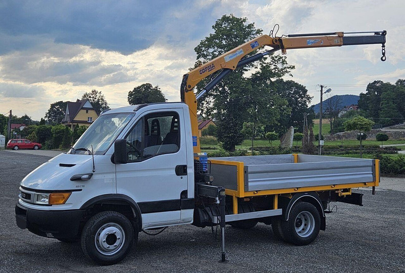 Iveco Daily 65c-15 Flatbed + crane Copma - Грузовик бортовой/ Платформа, Автоманипулятор: фото 1 Iveco Daily 65c-15 Flatbed + crane Copma - Грузовик бортовой/ Платформа, Автоманипулятор: фото 1