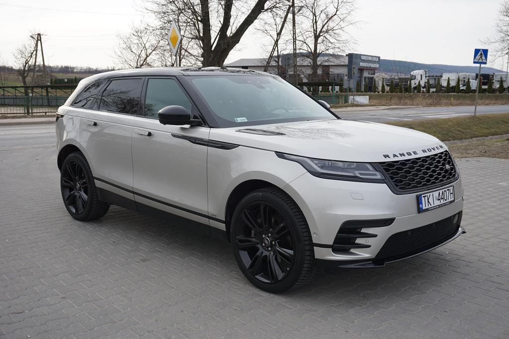 Land Rover / VELAR 2.0 Si4 300 KM / R-Dynamic HSE / 4 x 4 / Salon - Легковой автомобиль: фото 2 Land Rover / VELAR 2.0 Si4 300 KM / R-Dynamic HSE / 4 x 4 / Salon - Легковой автомобиль: фото 2