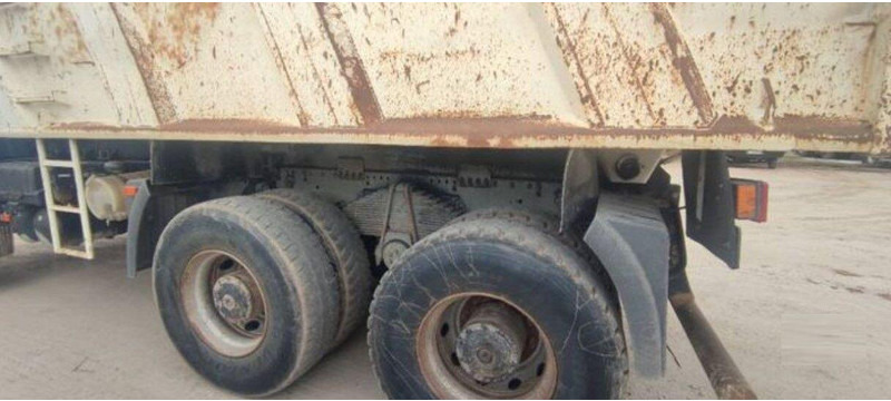 Самосвал MAN TGA 33.410: фото 7 Самосвал MAN TGA 33.410: фото 7