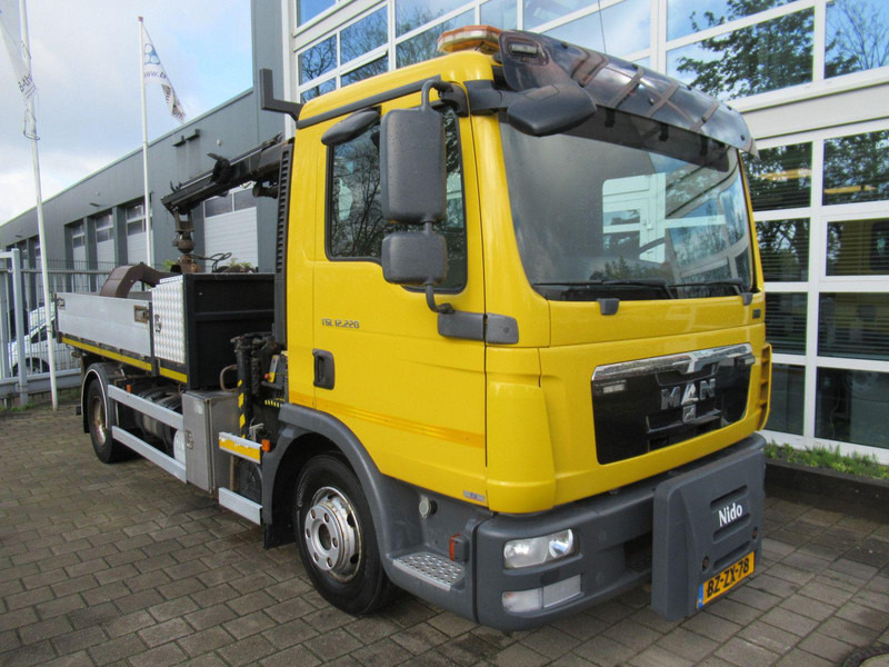 MAN TGL 12.220 4x2 EEV 3-Z. W. Kipper + Palfinger Kr - Грузовик бортовой/ Платформа, Автоманипулятор: фото 1 MAN TGL 12.220 4x2 EEV 3-Z. W. Kipper + Palfinger Kr - Грузовик бортовой/ Платформа, Автоманипулятор: фото 1