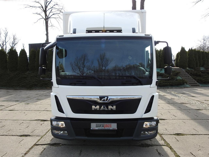 MAN TGL 8.18 KONTENER 16 PALET TEMPOMAT BLIŹNIACZE KOŁA 180KM [ 36 - Грузовик с закрытым кузовом: фото 5 MAN TGL 8.18 KONTENER 16 PALET TEMPOMAT BLIŹNIACZE KOŁA 180KM [ 36 - Грузовик с закрытым кузовом: фото 5