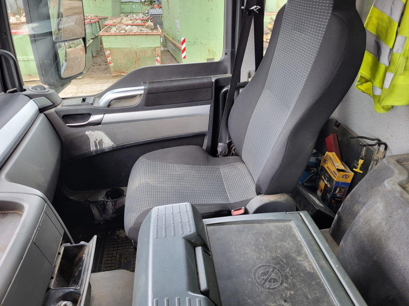 MAN TGS 26.440 6 X4 Gergen TAK 25 TD - Портальный бункеровоз: фото 5 MAN TGS 26.440 6 X4 Gergen TAK 25 TD - Портальный бункеровоз: фото 5