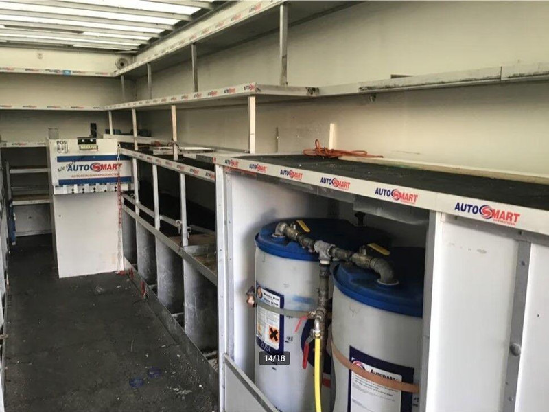 Малотоннажный седельный тягач Mercedes-Benz 413 CDI BE Mini Trekker + Workshop Trailer: фото 8 Малотоннажный седельный тягач Mercedes-Benz 413 CDI BE Mini Trekker + Workshop Trailer: фото 8