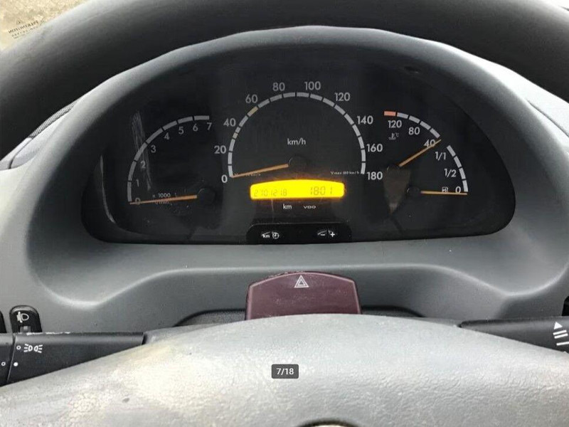 Малотоннажный седельный тягач Mercedes-Benz 413 CDI BE Mini Trekker + Workshop Trailer: фото 16 Малотоннажный седельный тягач Mercedes-Benz 413 CDI BE Mini Trekker + Workshop Trailer: фото 16