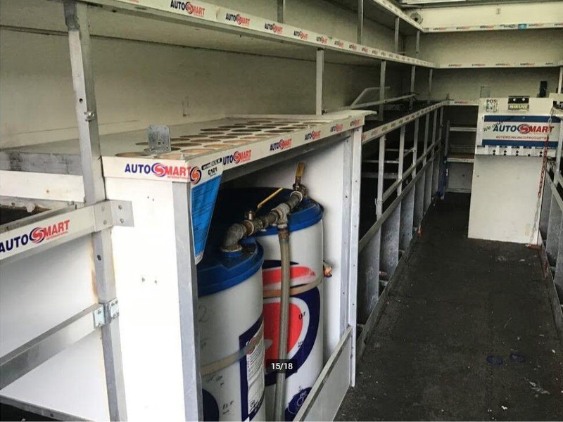 Малотоннажный седельный тягач Mercedes-Benz 413 CDI BE Mini Trekker + Workshop Trailer: фото 9 Малотоннажный седельный тягач Mercedes-Benz 413 CDI BE Mini Trekker + Workshop Trailer: фото 9