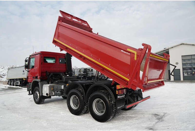 Mercedes-Benz ACTROS 3341 - Самосвал: фото 4 Mercedes-Benz ACTROS 3341 - Самосвал: фото 4