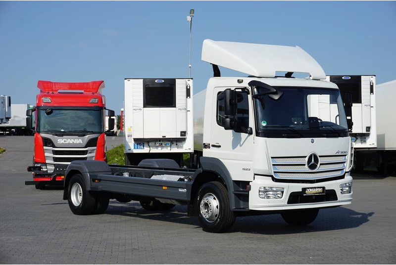 Mercedes-Benz ATEGO / 1523 / ACC / EURO 6 / PODWOZIE DO ZABUDOWY / DŁ. 6,75 M - Грузовик-шасси: фото 1 Mercedes-Benz ATEGO / 1523 / ACC / EURO 6 / PODWOZIE DO ZABUDOWY / DŁ. 6,75 M - Грузовик-шасси: фото 1