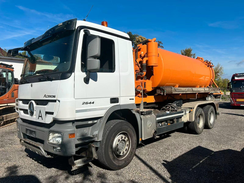 Mercedes-Benz Actros 2644 - Vacuum truck - Ассенизатор: фото 1 Mercedes-Benz Actros 2644 - Vacuum truck - Ассенизатор: фото 1