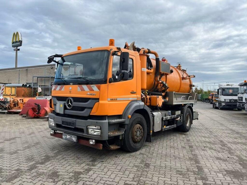 Mercedes-Benz Axor 1833 - Vacuum truck - Ассенизатор: фото 1 Mercedes-Benz Axor 1833 - Vacuum truck - Ассенизатор: фото 1