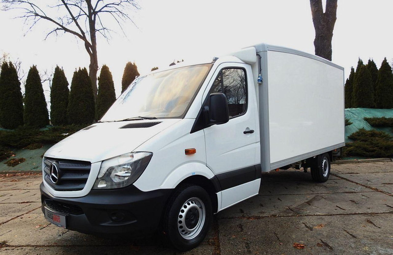 Mercedes-Benz SPRINTER 313 Izotermes - Малотоннажный рефрижератор: фото 2 Mercedes-Benz SPRINTER 313 Izotermes - Малотоннажный рефрижератор: фото 2
