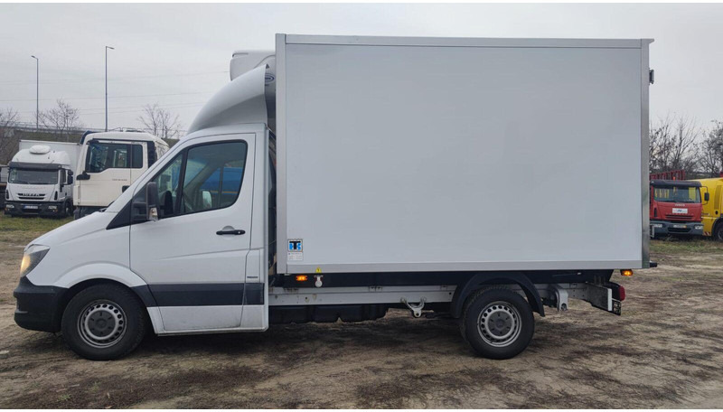 Mercedes-Benz Sprinter 316 cdi - Carrier Xarios 500 frigo - 3,5t - 220V - Малотоннажный рефрижератор: фото 4 Mercedes-Benz Sprinter 316 cdi - Carrier Xarios 500 frigo - 3,5t - 220V - Малотоннажный рефрижератор: фото 4