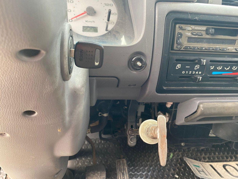 Малотоннажный рефрижератор Nissan Cabstar 3,0 tdi Frigo + meat hook - 3,5t: фото 15