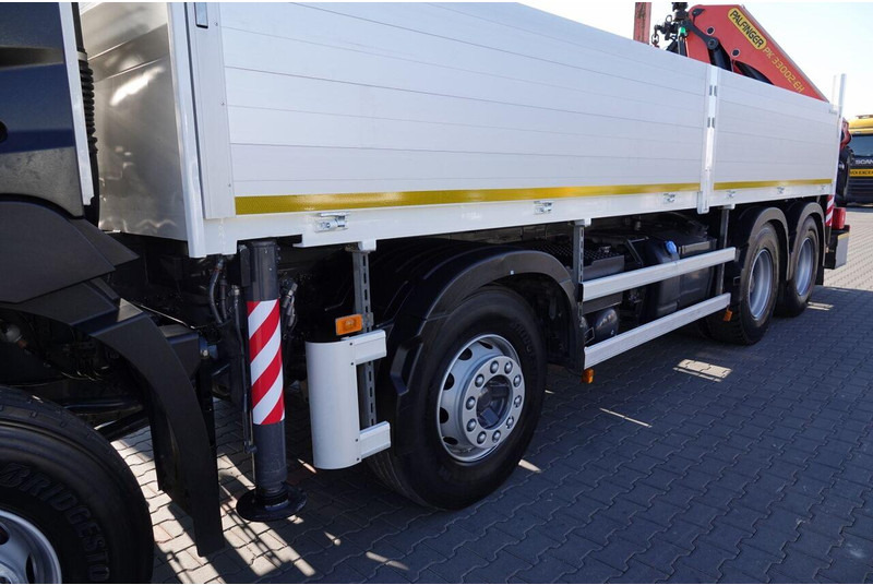 Грузовик бортовой/ Платформа, Автоманипулятор Renault C 430 / 8x4 / SKRZYNIOWY 7 M + HDS PALFINGER 33002 -wysów: 14,5: фото 12