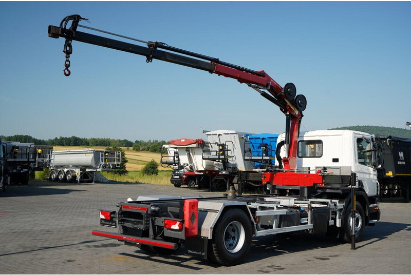 Scania P 280 / 4X2 / SIŁOWNIK DO WYWROTU / + HDS HMF 635 / UDŹWIG 1 500 - Самосвал: фото 4 Scania P 280 / 4X2 / SIŁOWNIK DO WYWROTU / + HDS HMF 635 / UDŹWIG 1 500 - Самосвал: фото 4