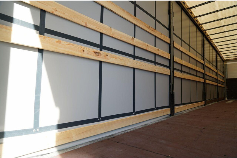 Тентованный полуприцеп Schmitz Cargobull FIRANKA STANDARD / DWIE OSIE PODNOSZONE / OSIE SCHMITZ / SPROWAD: фото 16 Тентованный полуприцеп Schmitz Cargobull FIRANKA STANDARD / DWIE OSIE PODNOSZONE / OSIE SCHMITZ / SPROWAD: фото 16