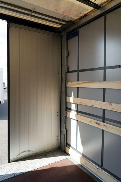 Тентованный полуприцеп Schmitz Cargobull FIRANKA STANDARD / DWIE OSIE PODNOSZONE / OSIE SCHMITZ / SPROWAD: фото 20 Тентованный полуприцеп Schmitz Cargobull FIRANKA STANDARD / DWIE OSIE PODNOSZONE / OSIE SCHMITZ / SPROWAD: фото 20