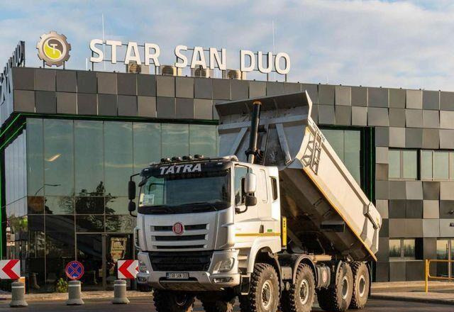 Tatra PHOENIX 8x8 Tipper - Самосвал, Автоманипулятор: фото 1 Tatra PHOENIX 8x8 Tipper - Самосвал, Автоманипулятор: фото 1