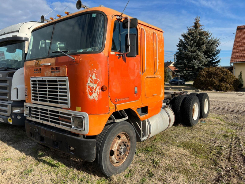 MACK INTERNATIONAL FSG 385 - Тягач: фото 5 MACK INTERNATIONAL FSG 385 - Тягач: фото 5