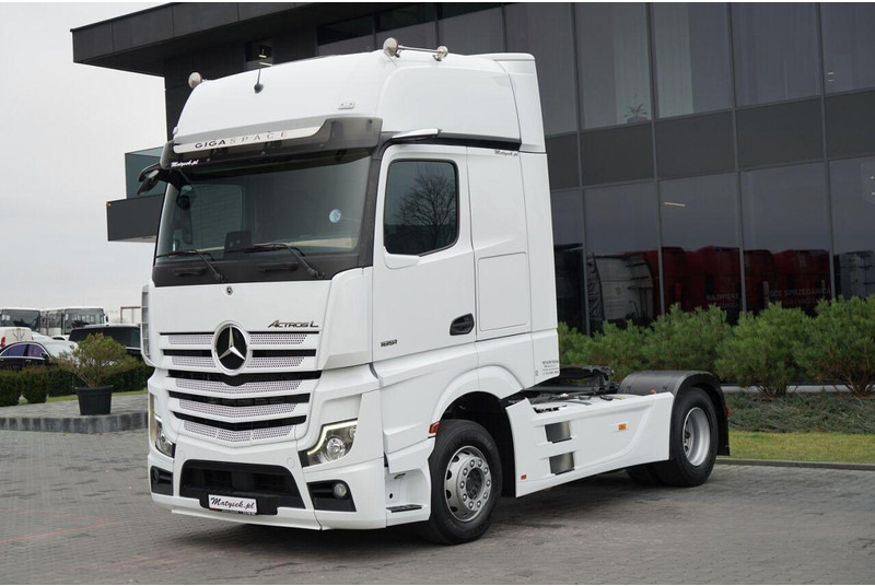Mercedes-Benz ACTROS 1851 / RETARDER / GIGA SPACE / EURO 6 / SPROWADZONY - Тягач: фото 4 Mercedes-Benz ACTROS 1851 / RETARDER / GIGA SPACE / EURO 6 / SPROWADZONY - Тягач: фото 4