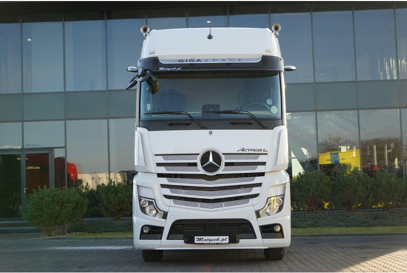 Mercedes-Benz ACTROS L 1851 / GIGA SPACE / RETARDER / 2022 R - Тягач: фото 3 Mercedes-Benz ACTROS L 1851 / GIGA SPACE / RETARDER / 2022 R - Тягач: фото 3