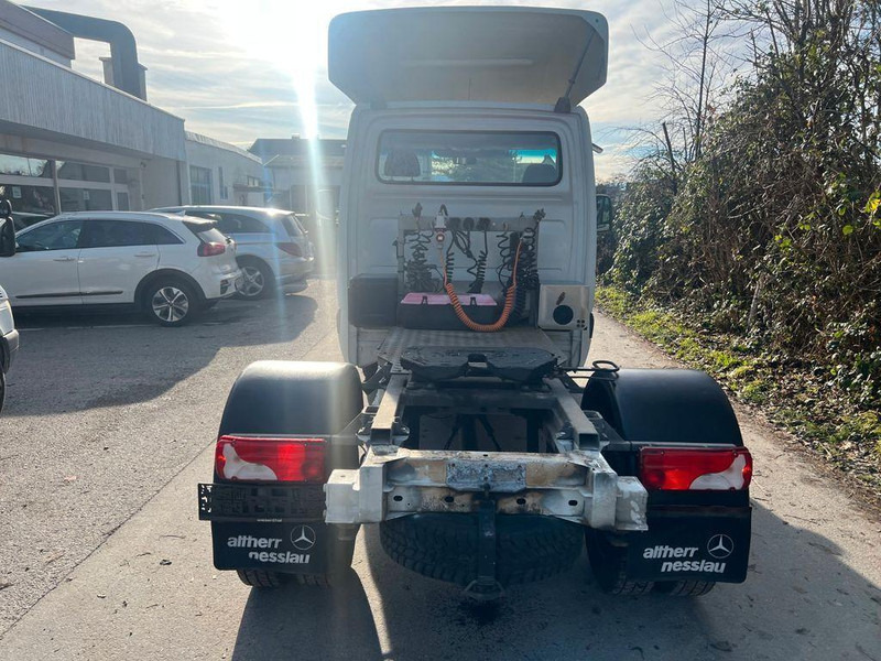 Mercedes-Benz SPRINTER 519 - Тягач: фото 4 Mercedes-Benz SPRINTER 519 - Тягач: фото 4