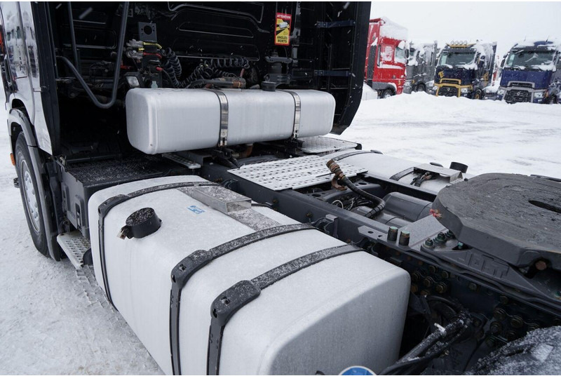 Тягач Scania R 450: фото 10 Тягач Scania R 450: фото 10