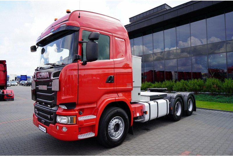 Scania R 580 / V8 / 6x4 / DMC: 150.000 KG / RETARDER / I-PARK COOL / PE - Тягач: фото 4 Scania R 580 / V8 / 6x4 / DMC: 150.000 KG / RETARDER / I-PARK COOL / PE - Тягач: фото 4