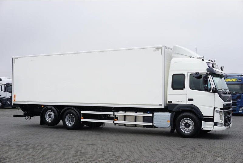 Volvo FM / 460 / E 6 / IZOTERMA + WINDA / 22 PALETY / DŁ 9,1 M / ŁAD. - Рефрижератор: фото 4 Volvo FM / 460 / E 6 / IZOTERMA + WINDA / 22 PALETY / DŁ 9,1 M / ŁAD. - Рефрижератор: фото 4