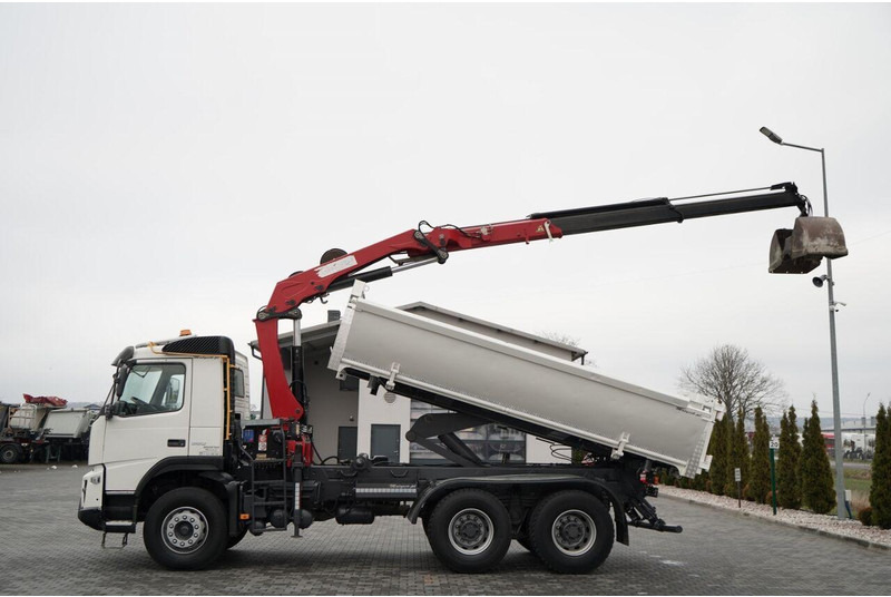 Volvo FMX 380 / 6x4 / WYWROTKA + HDS HMF 1820 K2 / HYDROBURTA / STEROW - Самосвал, Автоманипулятор: фото 2 Volvo FMX 380 / 6x4 / WYWROTKA + HDS HMF 1820 K2 / HYDROBURTA / STEROW - Самосвал, Автоманипулятор: фото 2