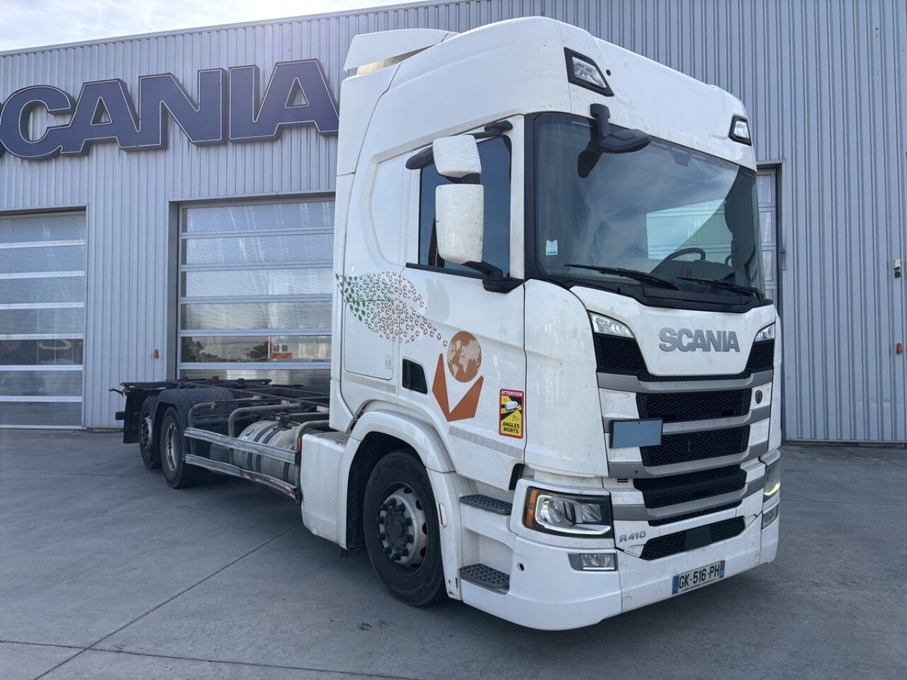 SCANIA R 410 B6x2NB - Грузовик-шасси: фото 2 SCANIA R 410 B6x2NB - Грузовик-шасси: фото 2