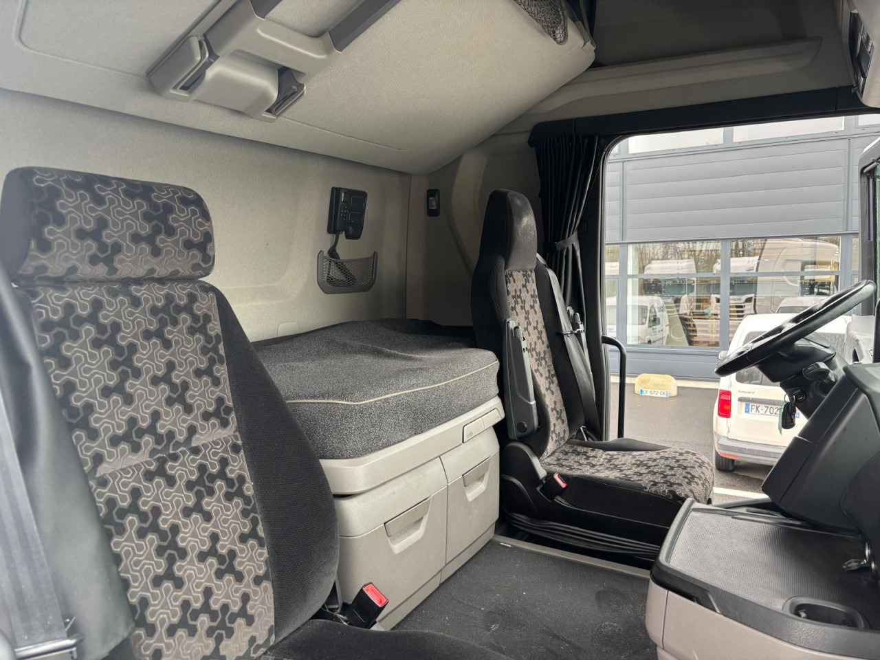 SCANIA R 500 A4x2NA - Тягач: фото 5 SCANIA R 500 A4x2NA - Тягач: фото 5