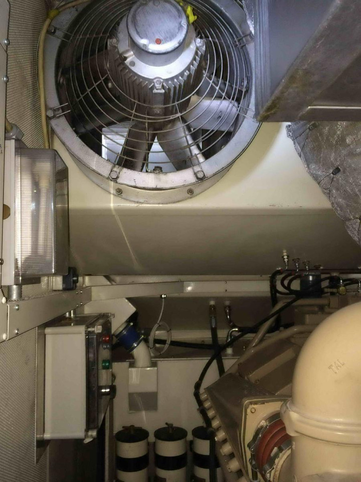 Электрогенератор Cummins Generator 1425 KVA powerd by KTA50-G3 Super Silent: фото 10