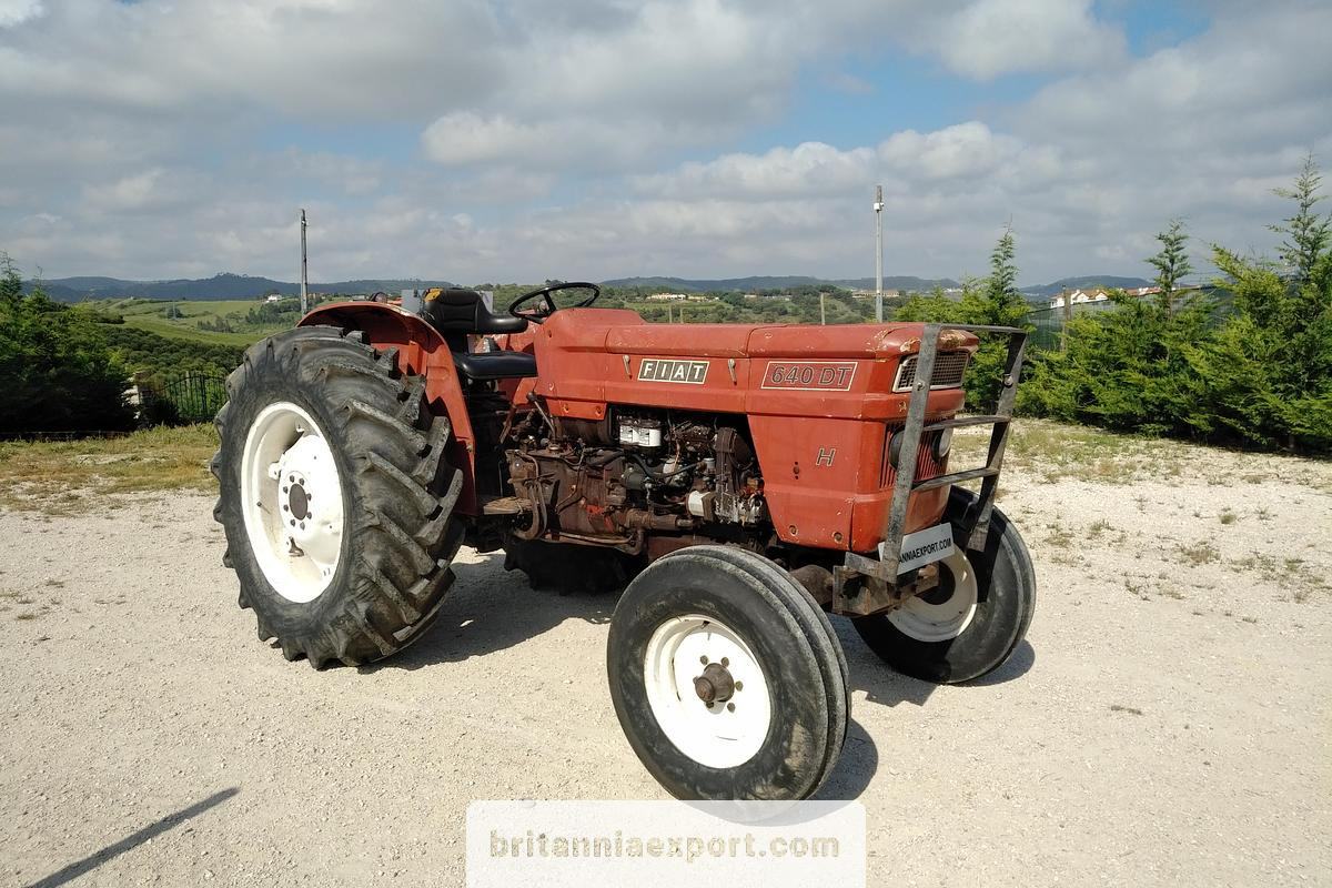 FIAT 640 Farm Tractor with Power Steering - Трактор: фото 1 FIAT 640 Farm Tractor with Power Steering - Трактор: фото 1