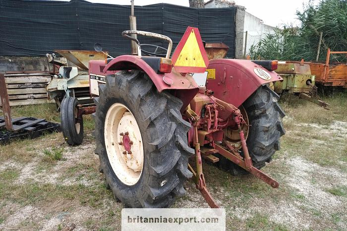 INTERNATIONAL 433 SA Farm Tractor | 2.5L Diesel | 4x2 | Brand New Tyres - Трактор: фото 5 INTERNATIONAL 433 SA Farm Tractor | 2.5L Diesel | 4x2 | Brand New Tyres - Трактор: фото 5